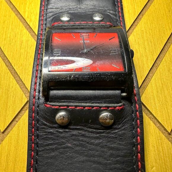 Guess Women’s Watch With Genuine Leather Adjustable Wrist Band - Picture 7 of 14